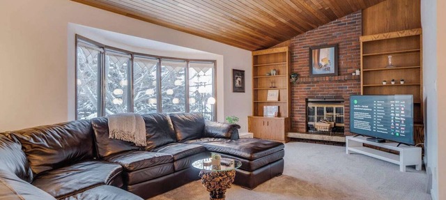 PATSY - Sleeps 23 | 8 BR 8 BA | 2 SidexSide Homes in Edmonton