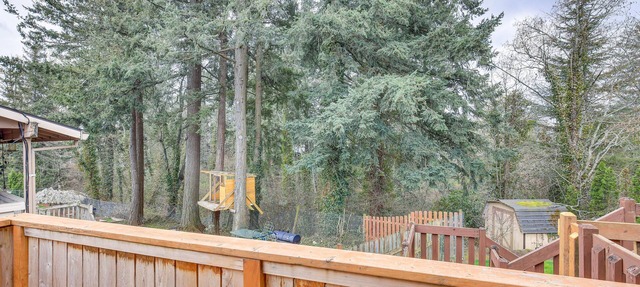 Peaceful Gresham Home w/Grill: 2 Mi to Downtown in Gresham
