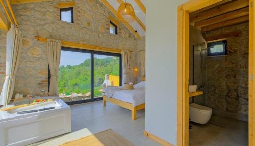 Pegasusstonehouse in Yaka