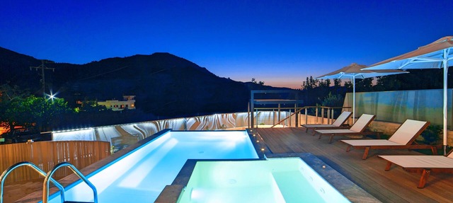 Perla Villas with Heated Pool in Apokoronas