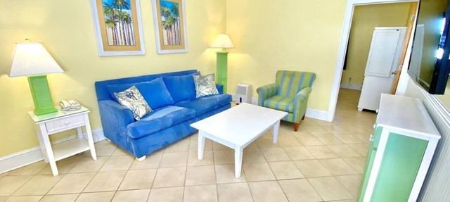 Pet-friendly, 3 Blocks to Beach, Pool, #501 in Atlantic Beach