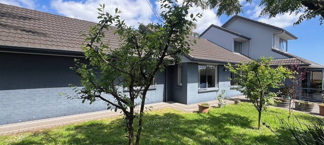 Private Family Home With Four Bedrooms in Manukau