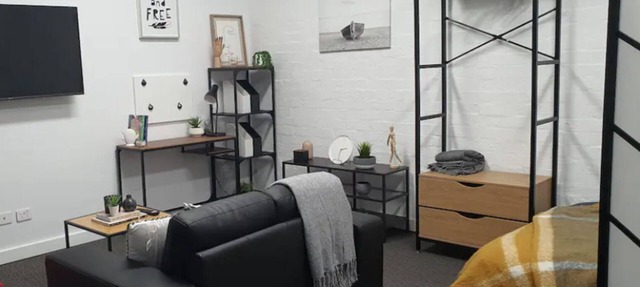 Private Suite Plus Extras - Preston Central - 20mins to CBD in Preston