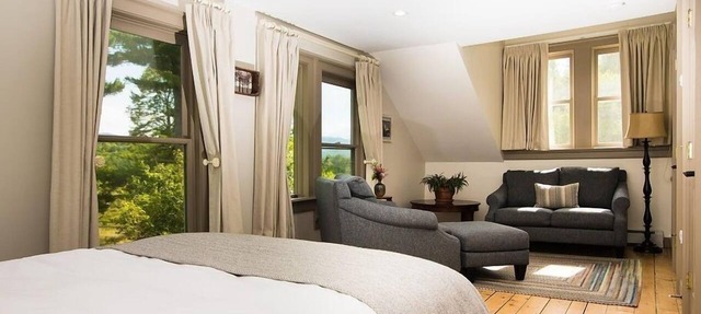 Queen Room with Mtn Views in Keene