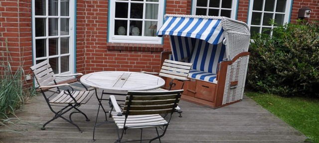 Quiet location, walking distance from Brodtener Steufer, modern facilities, WiFi in Travemünde