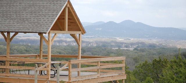 Quiet Utopia Retreat: Deck & Hill Country Views in Utopia