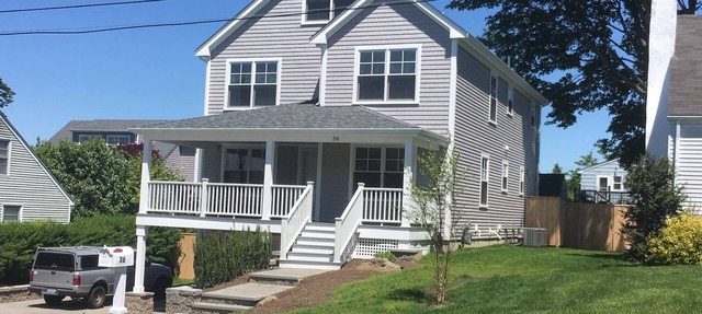 Recent Construction, Fire Pit, Kayaks, Close to Town, and Beach. Easton’s Point. in Middletown