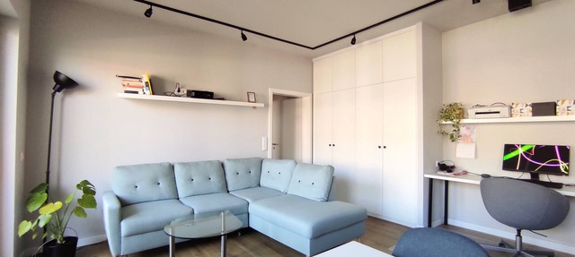 Recently refurbished flat, very well connected and close to Mauerpark in Berlin