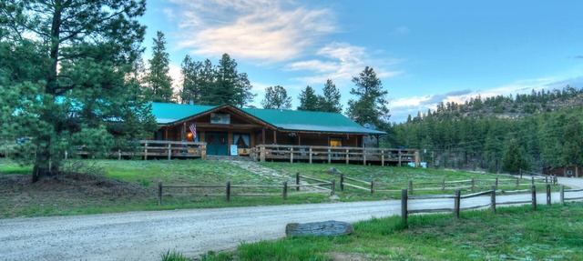 Rejuvenating bald eagle cabin with Shower Jacuzzi in Weston