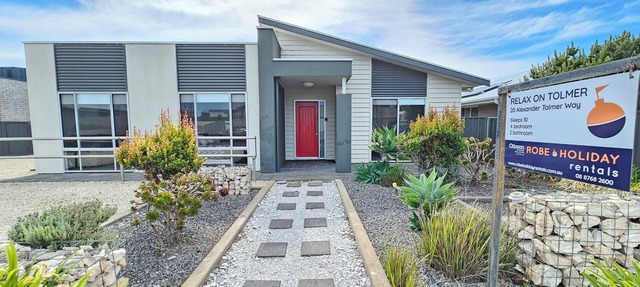 Relax on Tolmer - Great for two families in Robe