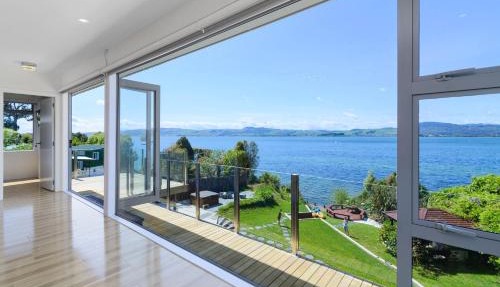 Rotorua Luxury lakeside Resort in Rotorua