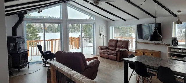 Rustic Chic Cottage in Saint-Charles-de-Bourget