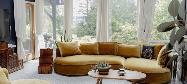 Rustic & Serene Forest 4 Bedroom Home - West Coast Retreat in Willis Point