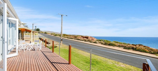 Salomon Sea Haus ~ Sellicks Beach - Stunning Sellicks Esplanade Home with Panoramic Sea Views in Sellicks Beach