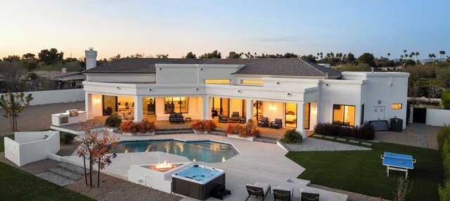 Scottsdale Desert Oasis with Pool, Spa, Billiards & Backyard Games Retreat in Scottsdale
