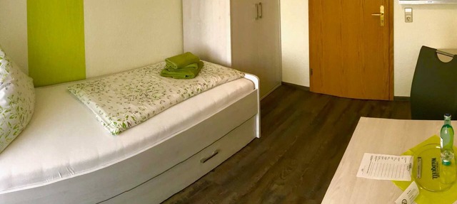 Single Room 1 - Pension and Restaurant Rüssel-Pub in Sangerhausen