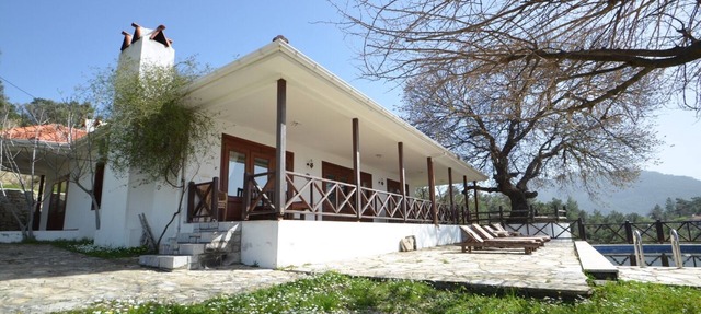 single storey, 3bed private villa with infinity pool on the hillside in Gokbel in Mugla