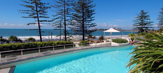 Sirocco 201 by G1 Holidays - Large Five Bedroom Beachfront Apartment in Sirocco Resort in Mooloolaba