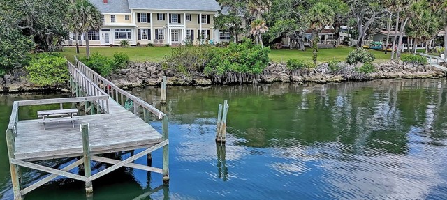 SP Riverfront Views Huge Apt 3bd/3ba Sleep 10 in Melbourne