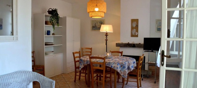 Spacious and bright apartment within walking distance of the beach in Capoliveri