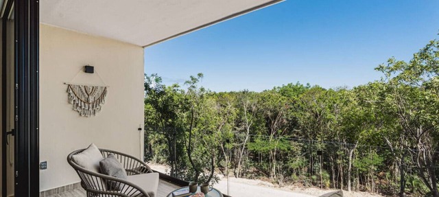 Stellar 2BR w Beach Club | Work Desk | Gym & Yoga Access in Tulum