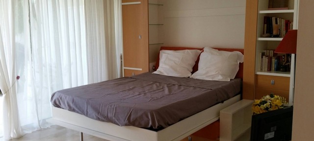 Studio with gardens, swimming pool and tennis in Cannes