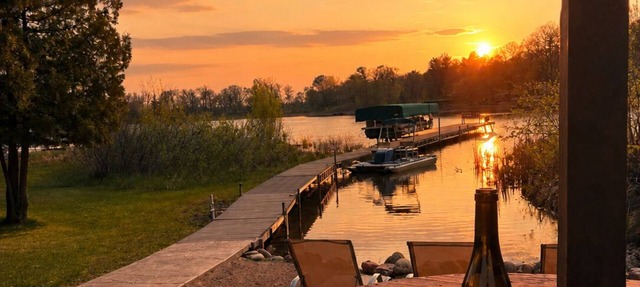 Stunning Cabin on Crooked Lake, MN in Deerwood