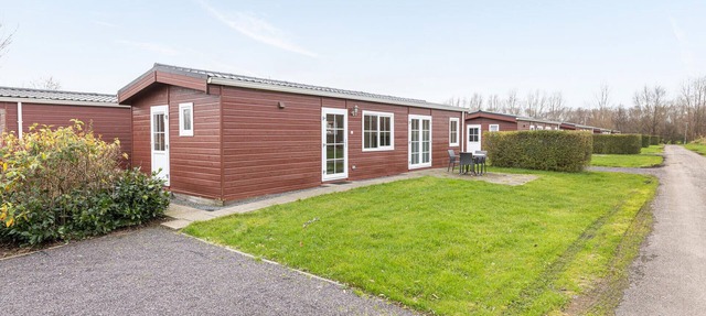 Stunning home in Wagenborgen with WiFi in Wagenborgen