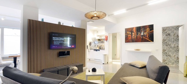 Stylish city apartment for up to 8 people, 5 minutes walk to the subway. in München