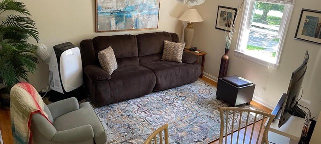 Sunlight Splendor Apartment at Twin Oaks Inn by the Trails in Cedar Falls