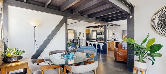 The Polished Pine | Treetop Views | Large Deck | Sleeps 6 in Crestline