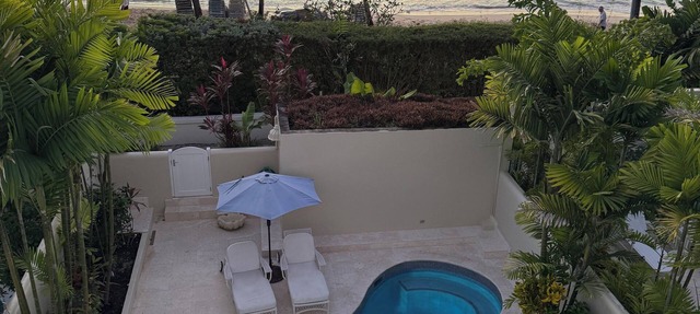 Tradewinds, villa with sea views & pool, 1min walk to beach. in Saint Peter