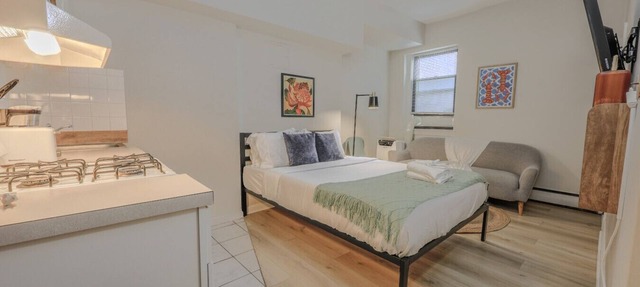 Tranquil South End Studio in Boston