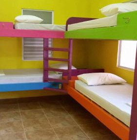 Travellers Palm Backpackers in Caye Caulker