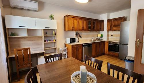 Trinity Apartment & Pool with Spa Near Center in Bansko
