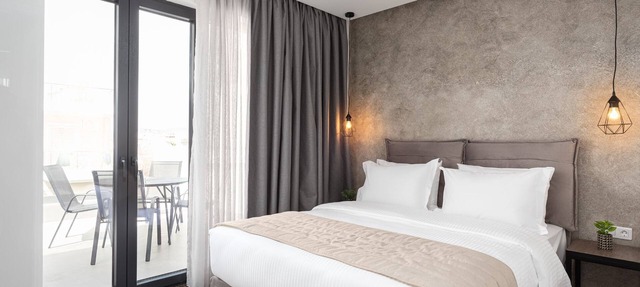 Two-Bedroom Suite By Athenian Spirit in Athina
