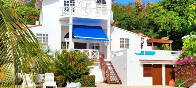 Two Bedroom Villa with Private Pool Near to Beaches - Date House in Marisule