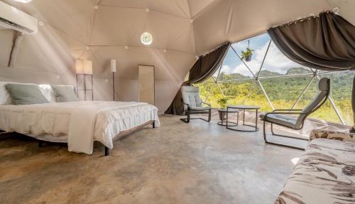 Unique Glamping Experience & Romantic Dome with Nature Escape and River in Jaguas