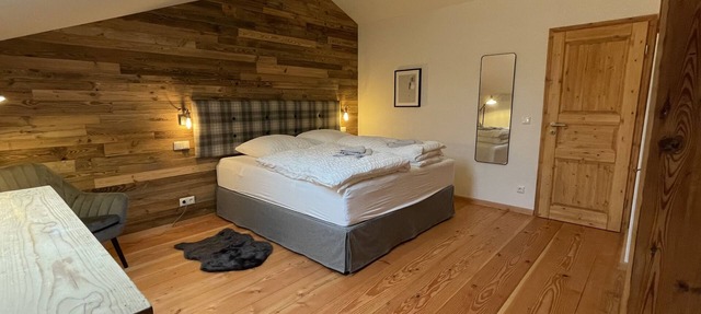 Unique, quiet vacation apartment on two floors for 4 people in Marquartstein