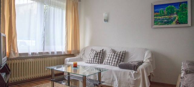 Vacation apartment for 2 persons, 40 sqm, living room/bedroom, terrace in Marquartstein