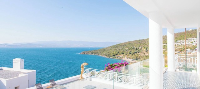 Villa BOSS1: Beachfront 5BR Villa with Seaview, Private Beach, 24/7 Security in Mugla