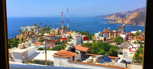 Villa Condesa muy amplio terraza vista inmejorable al mar y riscos espectaculares in Acapulco