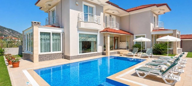 Villa Nirvana - Five Bedroom Villa, Sleeps 10 in Dalyan