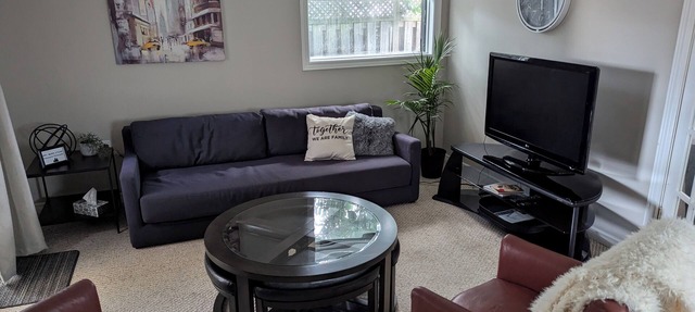 Welcome to our Cozy Gateway Getaway! in Grimsby