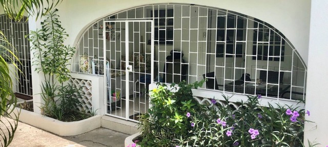 West Coast 1 Bedroom Apartment- Close to beach (5) in Holetown