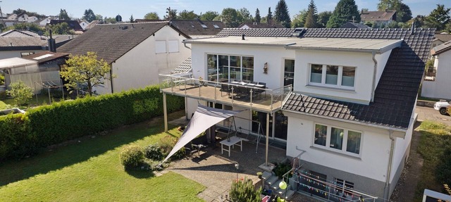 "Wolf's Rheintal" – 2 Holiday Apartments with Balcony and Wi-Fi in Renchen
