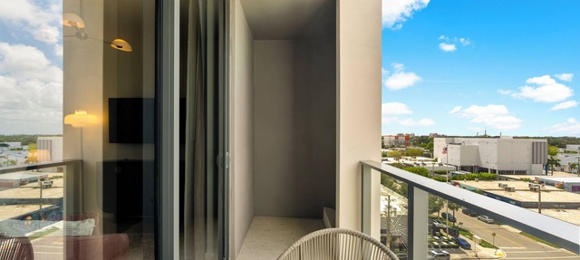 Wynwood Walls Building - We Host in Miami