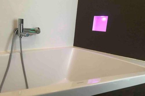 New Cozy Room with Private Bathroom Delft City P-room 1 in Delft