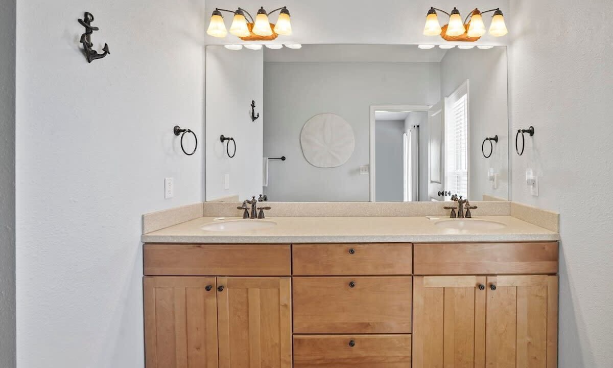 Photo of Bathroom in Seagrass