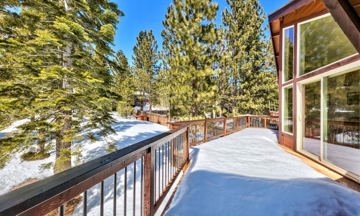 Photo of Patio Balcony in North Upper Truckee